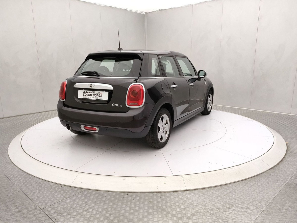 MINI Mini 1.5 One D Business 5 porte (4)