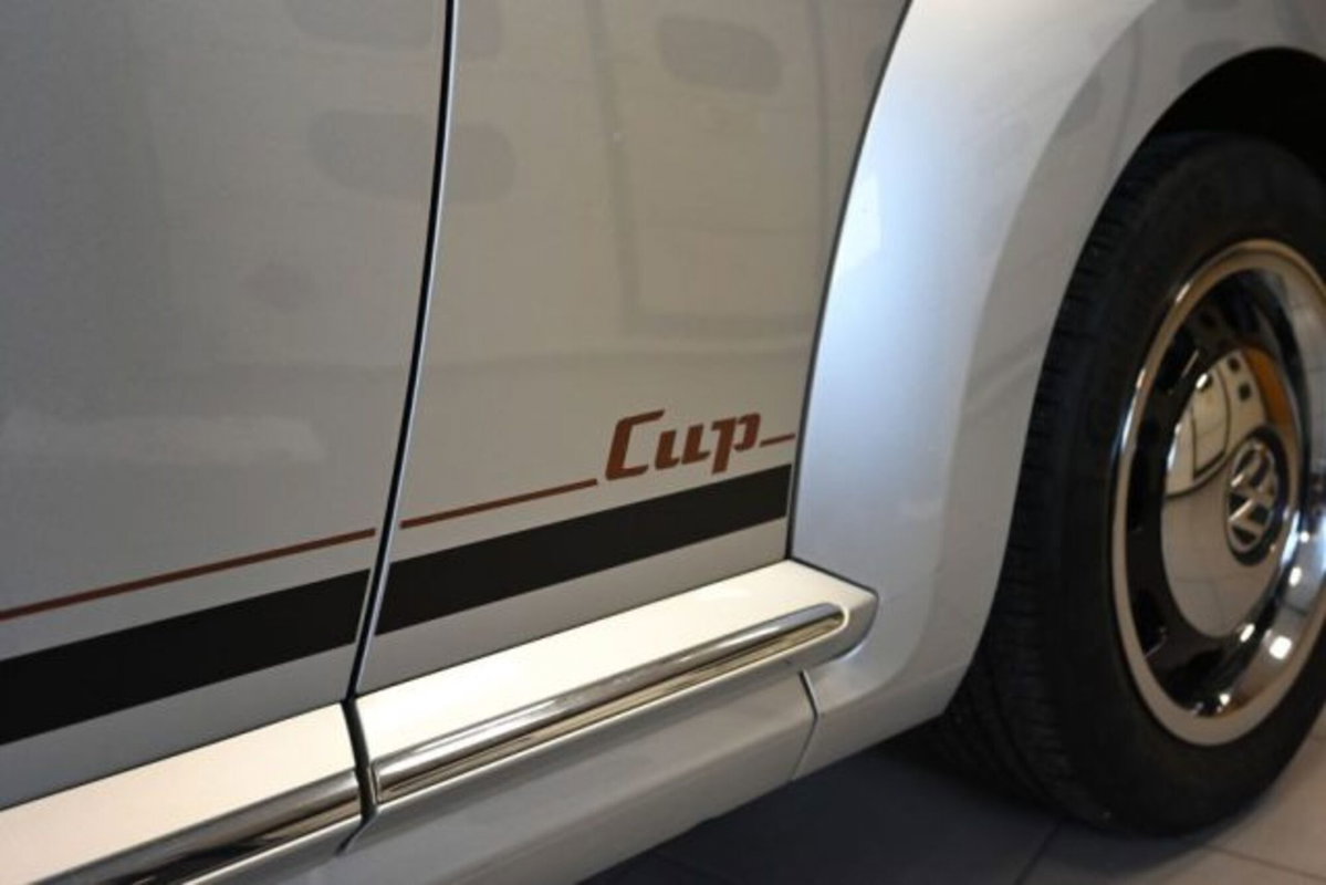 Volkswagen Maggiolino Cabrio 2.0 TDI Sport BlueMotion Technology (19)