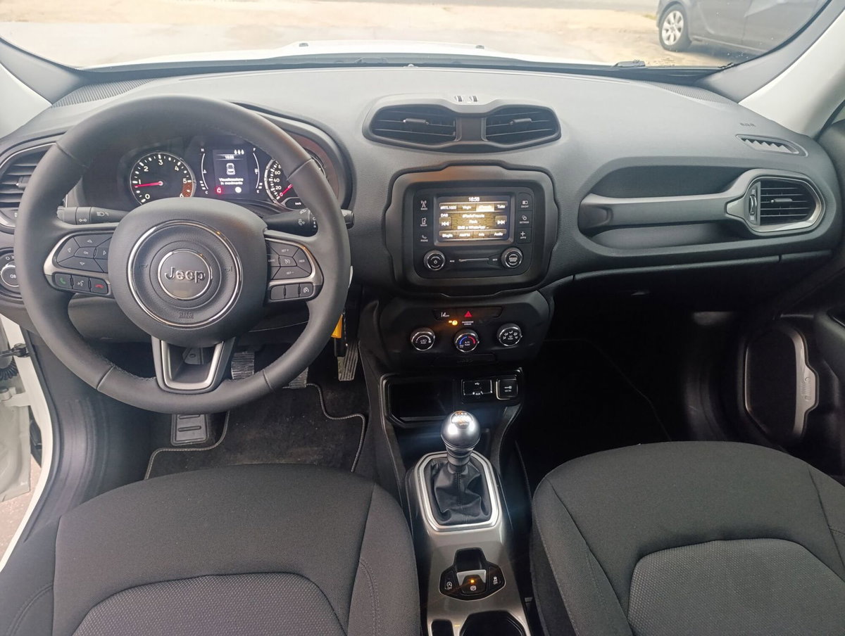 Jeep Renegade 1.6 Mjt 130 CV Business (7)