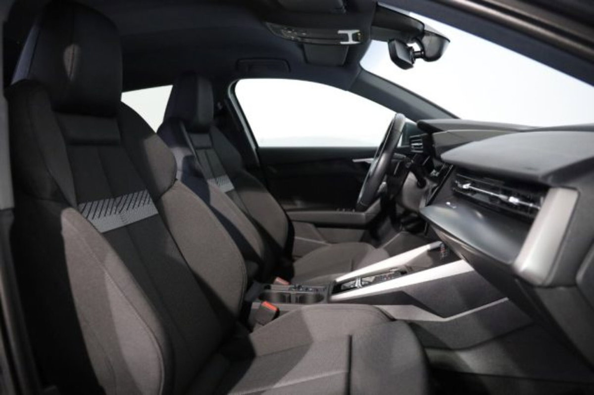 Audi A3 Sportback 35 TDI S tronic S line edition (13)