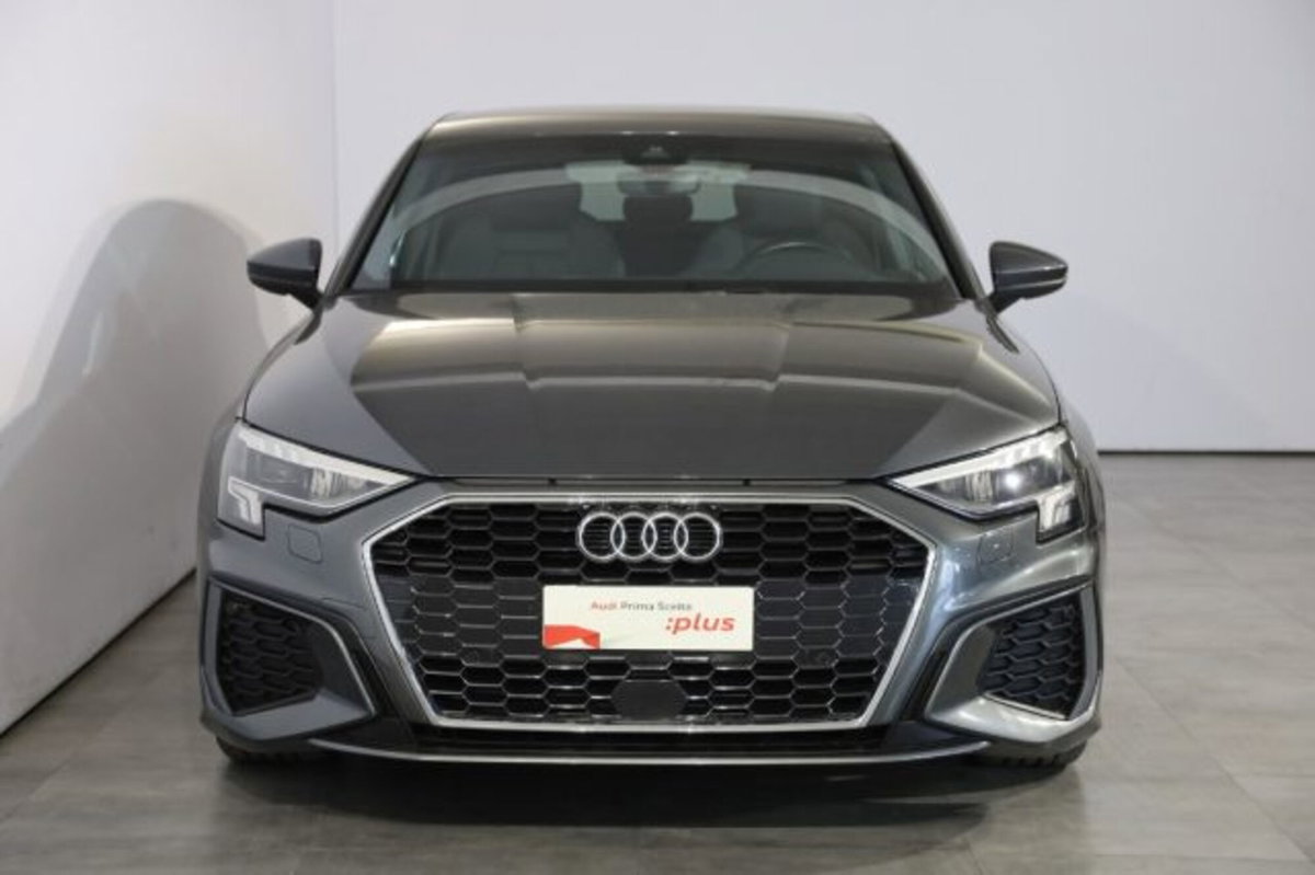 Audi A3 Sportback 35 TDI S tronic S line edition (2)