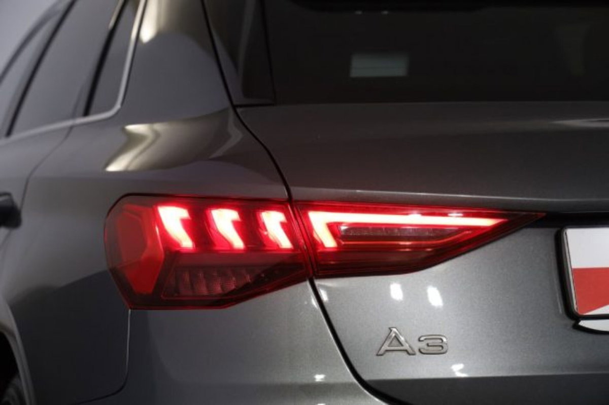 Audi A3 Sportback 35 TDI S tronic S line edition (7)