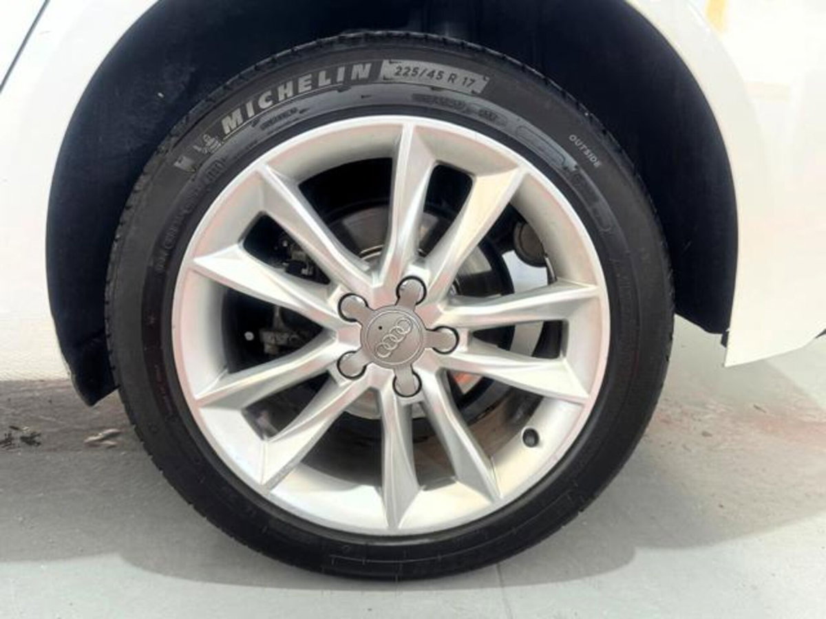 Audi A3 Sportback 2.0 TDI 184 CV quattro S tronic (6)