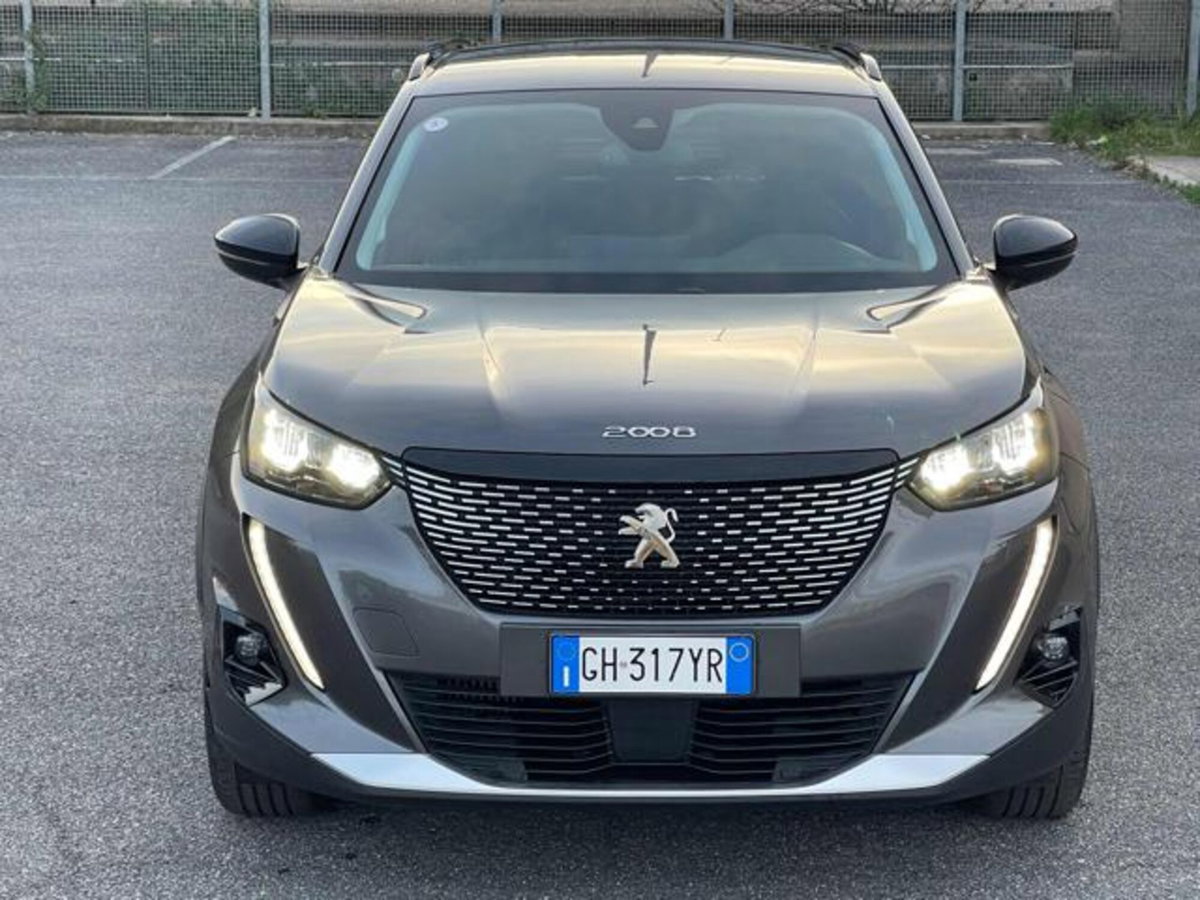 Peugeot 2008 BlueHDi 110 S&S Allure (2)