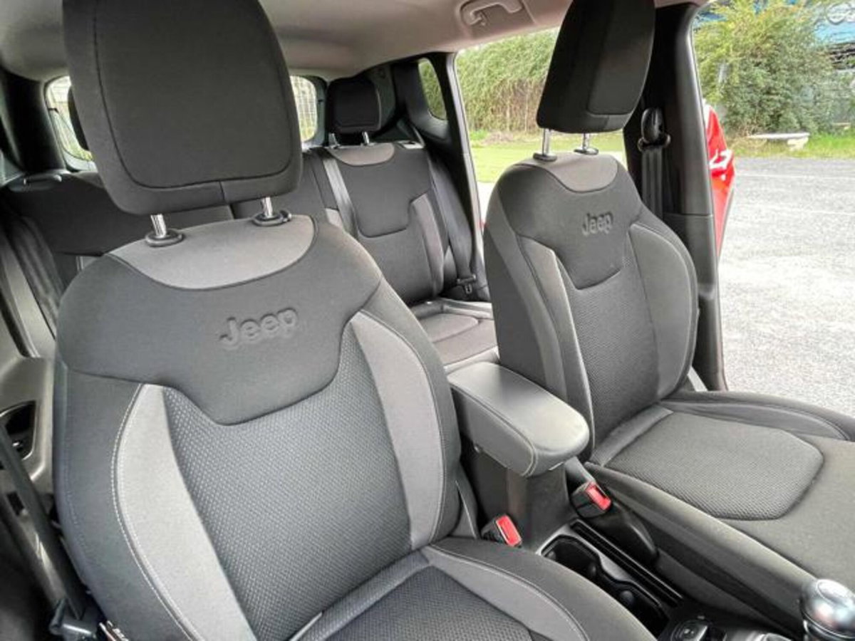 Jeep Renegade 1.6 Mjt 130 CV Limited (17)