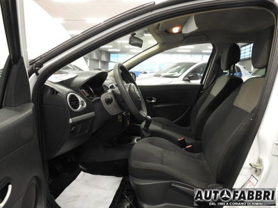 Renault Clio 1.2 16V 5 porte GPL Dynamique (11)