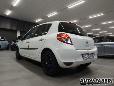 Renault Clio 1.2 16V 5 porte GPL Dynamique (2)