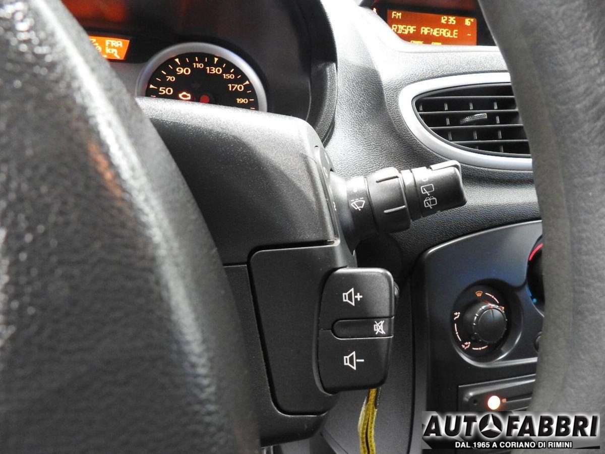 Renault Clio 1.2 16V 5 porte GPL Dynamique (20)