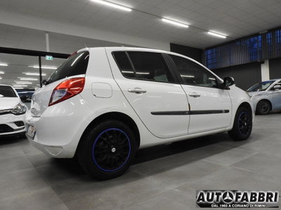 Renault Clio 1.2 16V 5 porte GPL Dynamique (4)