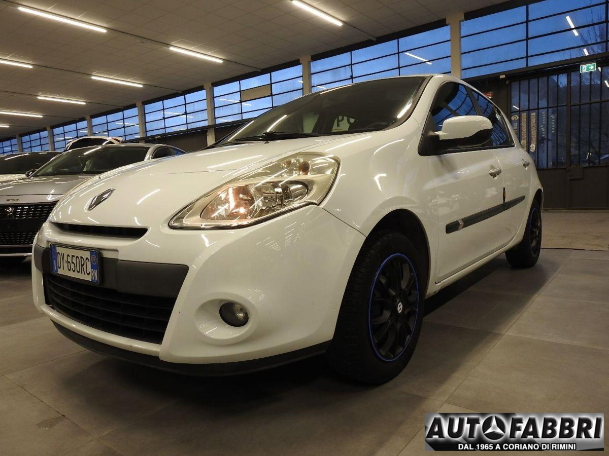 Renault Clio 1.2 16V 5 porte GPL Dynamique (7)