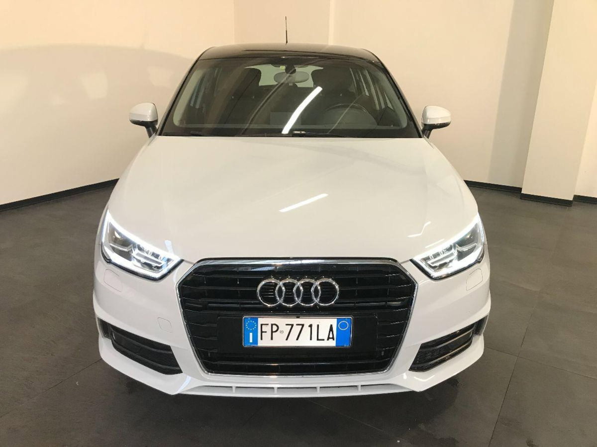 Audi A1 Sportback 1.4 TDI S tronic Sport (2)
