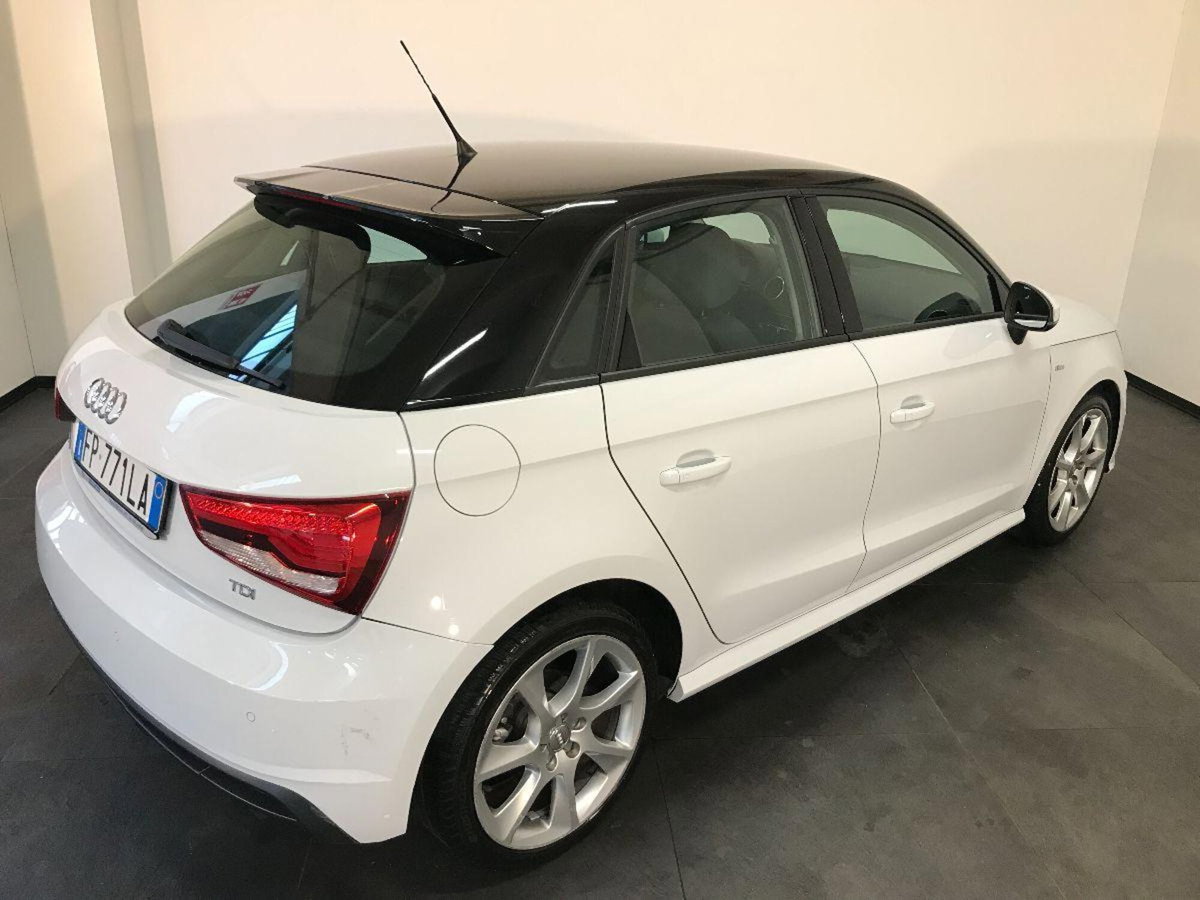 Audi A1 Sportback 1.4 TDI S tronic Sport (5)