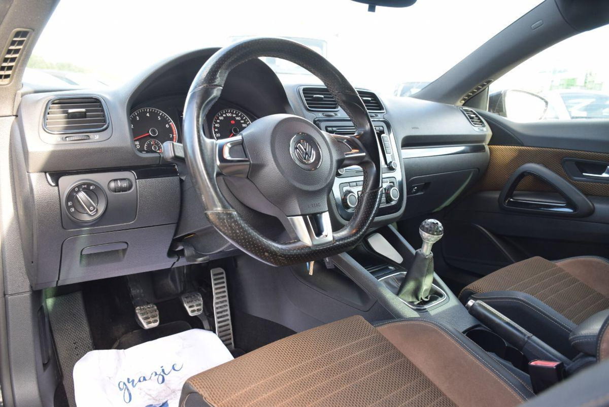 Volkswagen Scirocco 1.4 TSI 160CV (5)