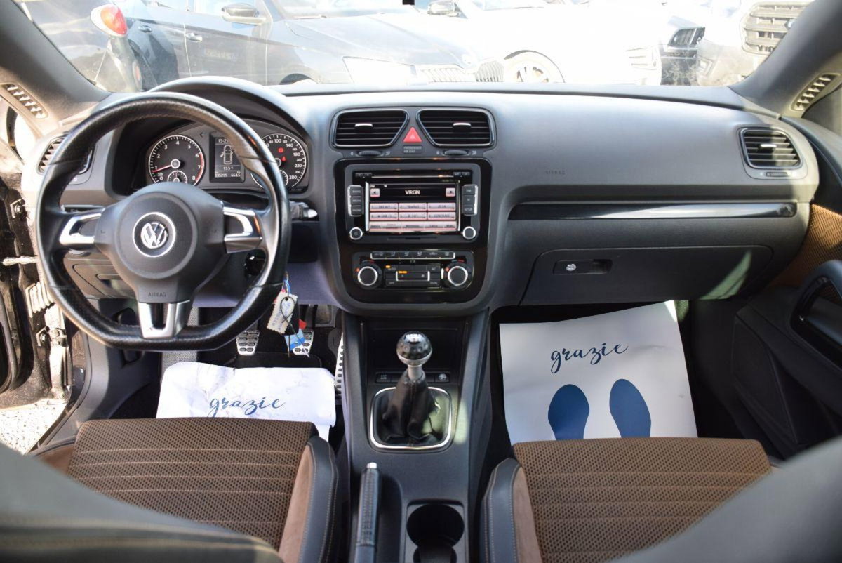 Volkswagen Scirocco 1.4 TSI 160CV (8)