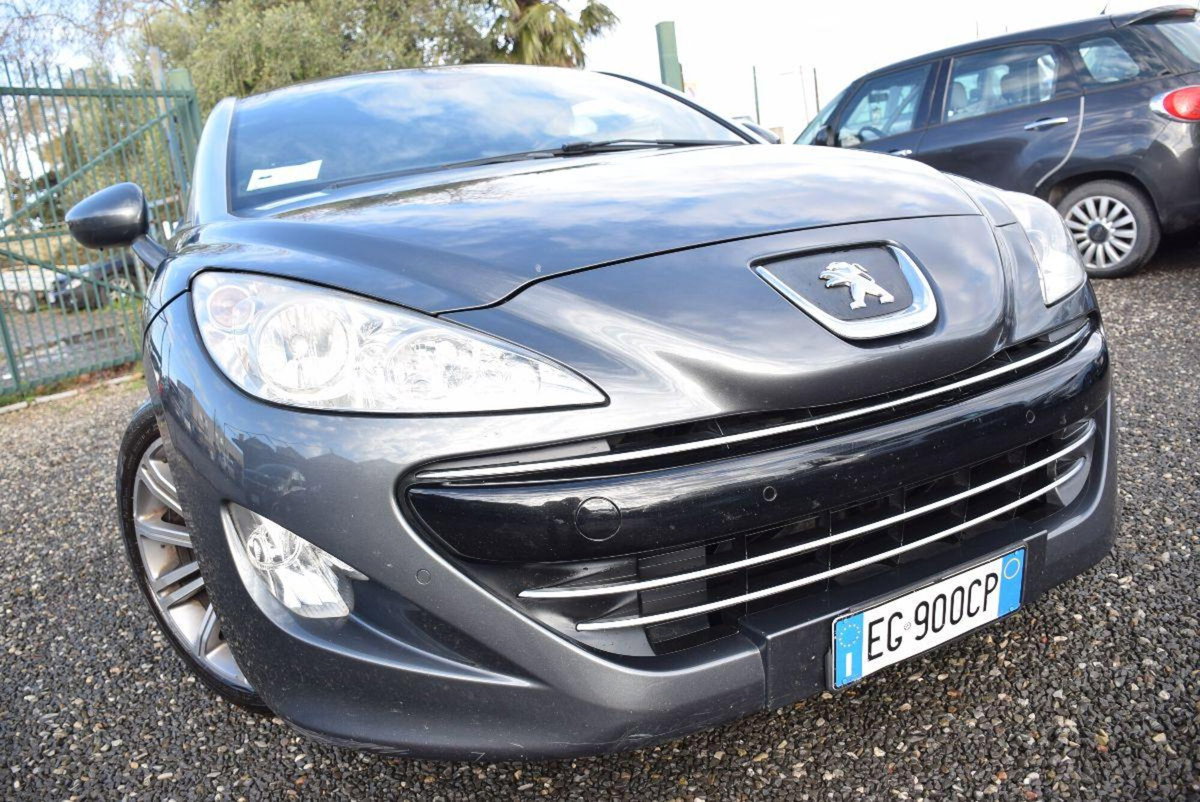 Peugeot RCZ 2.0 HDi 163CV (2)