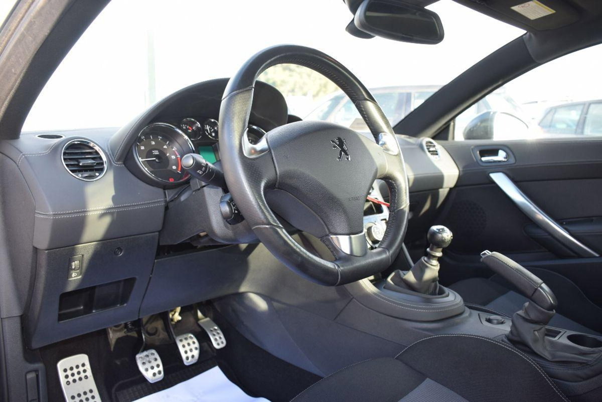 Peugeot RCZ 2.0 HDi 163CV (5)