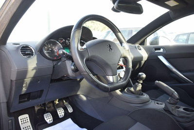 Peugeot RCZ 2.0 HDi 163CV (5)