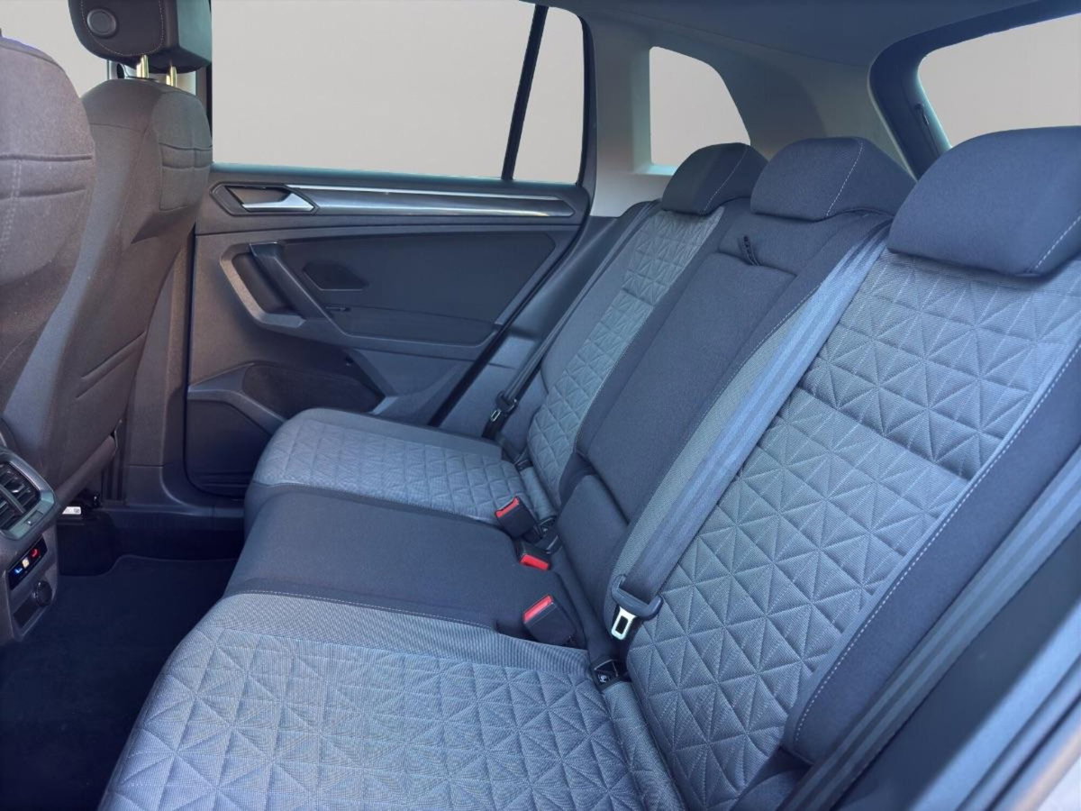 Volkswagen Tiguan 2.0 tdi Life 150cv dsg (9)