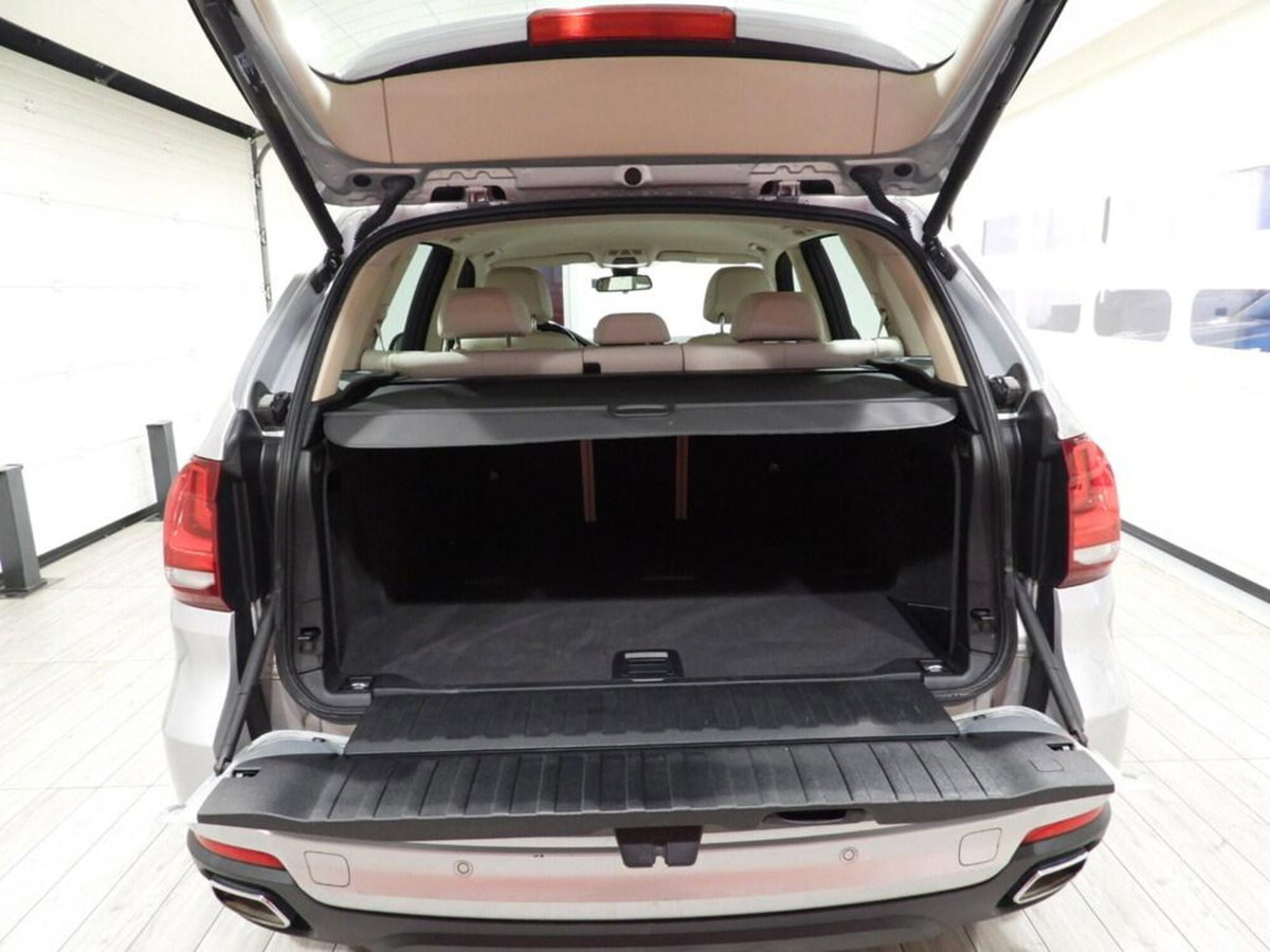 BMW X5 xDrive30d 249CV Business (9)