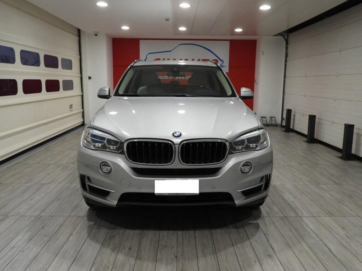 BMW X5 xDrive30d 249CV Business (2)