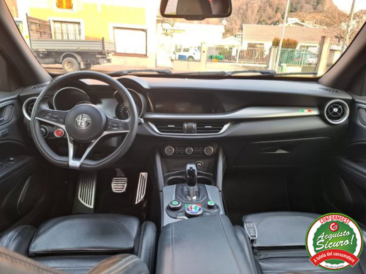 Alfa Romeo Stelvio Stelvio 2.0 Turbo 280 CV AT8 Q4 Executive (11)