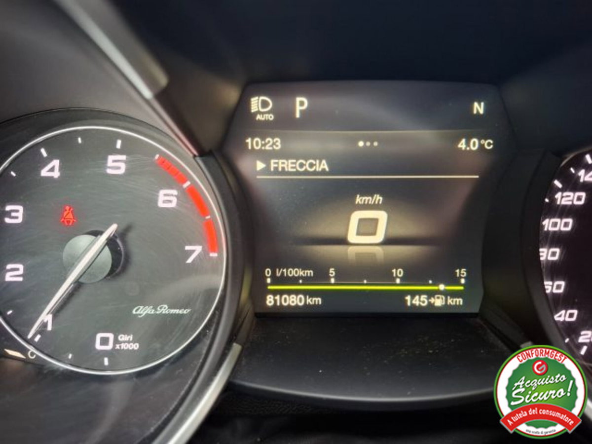 Alfa Romeo Stelvio Stelvio 2.0 Turbo 280 CV AT8 Q4 Executive (14)