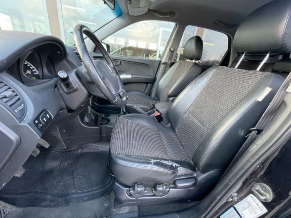 Kia Sportage 2.0 CRDI VGT 140CV 2WD Active (13)