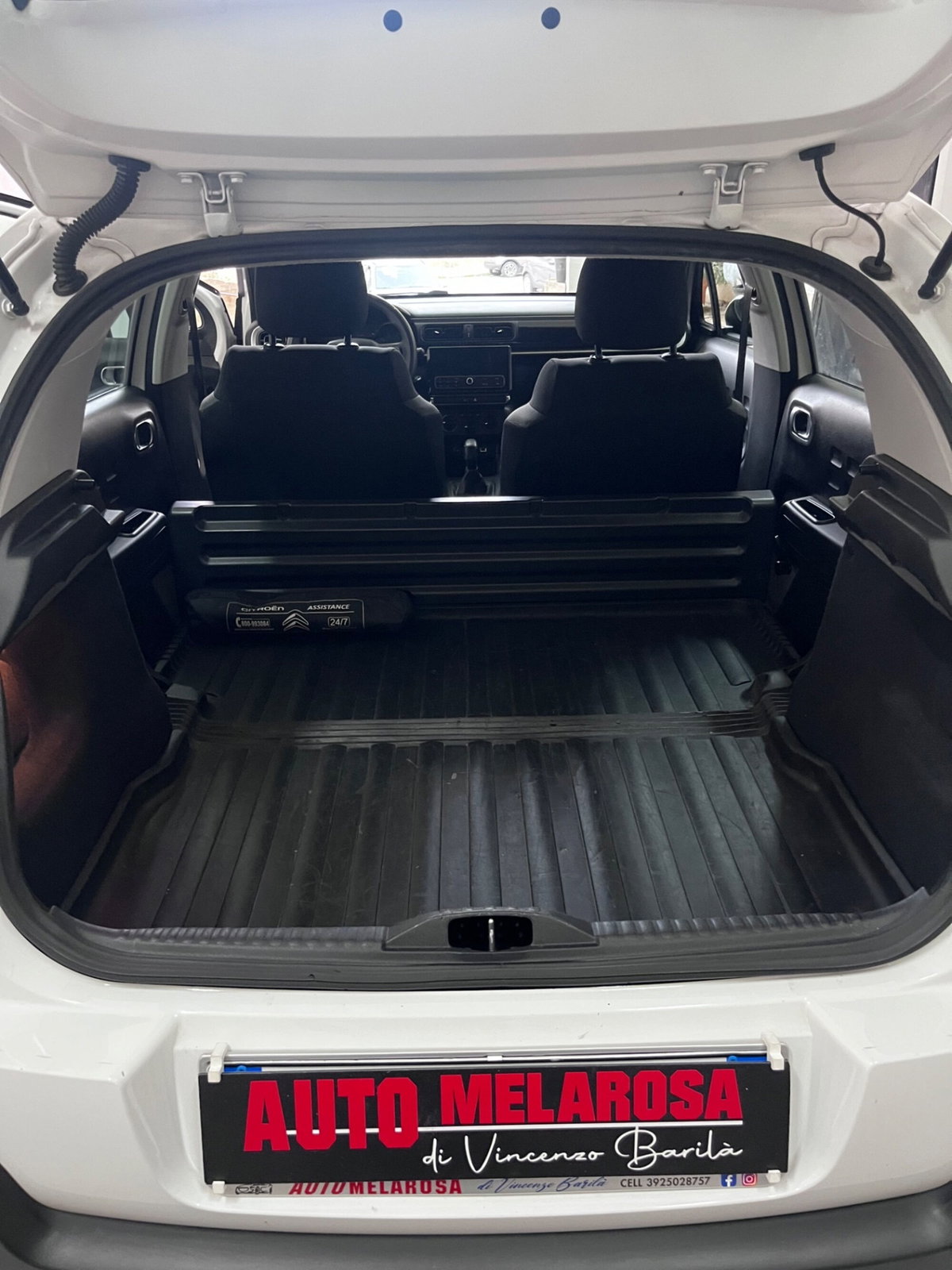 Citroen C3 BlueHDi 100 S&S Van Feel (9)