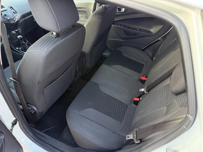 Ford Fiesta 1.5 TDCi 75CV 5 porte Titanium (14)
