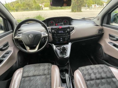 Lancia Ypsilon 1.3 MJT 16V 95 CV 5 porte S&S Elle (18)