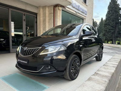 Lancia Ypsilon 1.0 FireFly 5 porte S&S Hybrid Gold Plus usata
