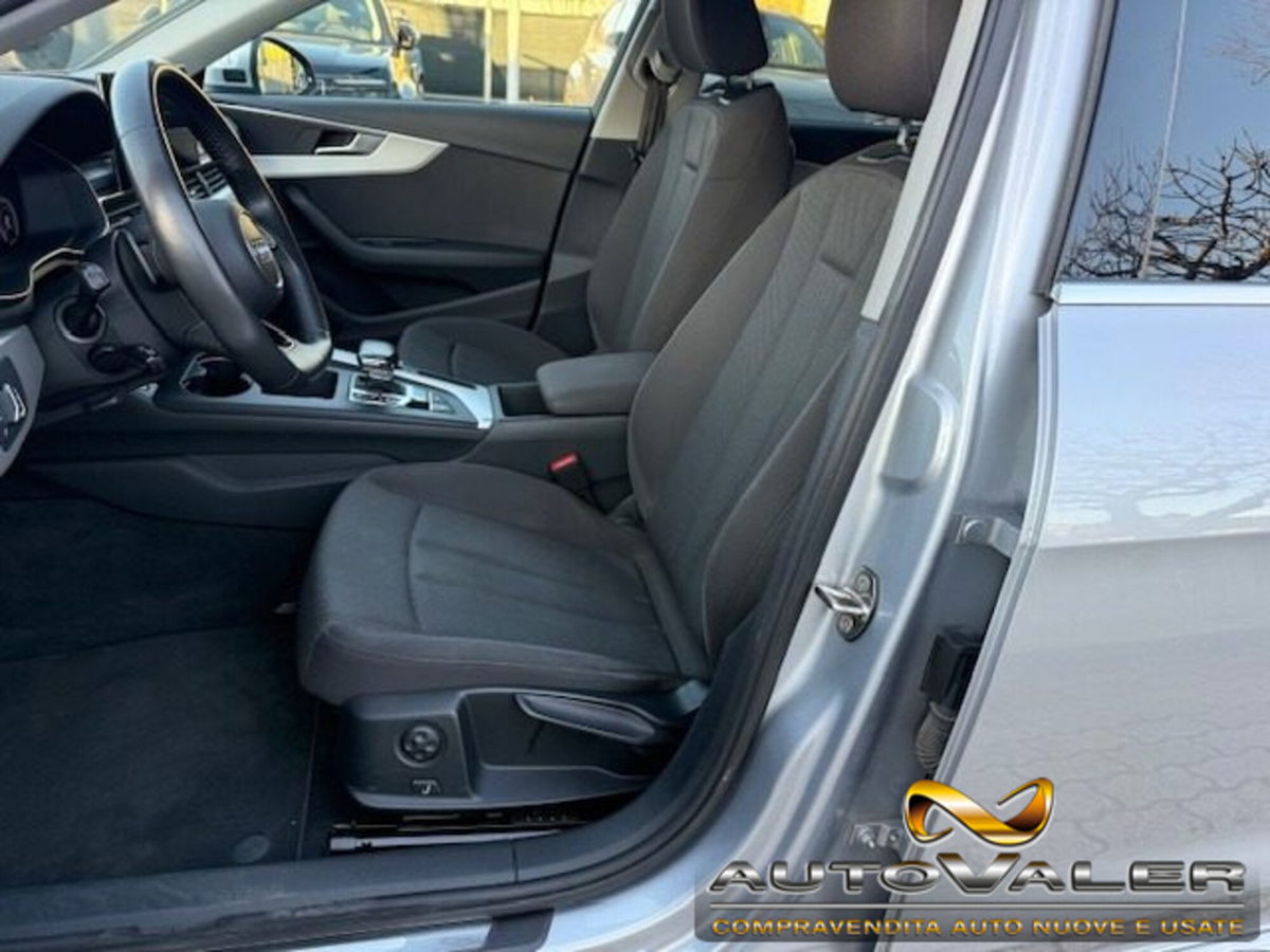 Audi A4 Allroad 40 TDI 190 CV S tronic Identity Contrast (10)