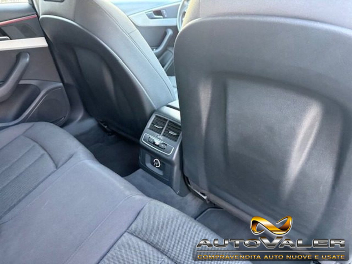 Audi A4 Allroad 40 TDI 190 CV S tronic Identity Contrast (19)