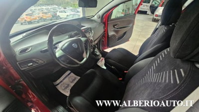 Lancia Ypsilon 1.2 69 CV 5 porte Gold (13)