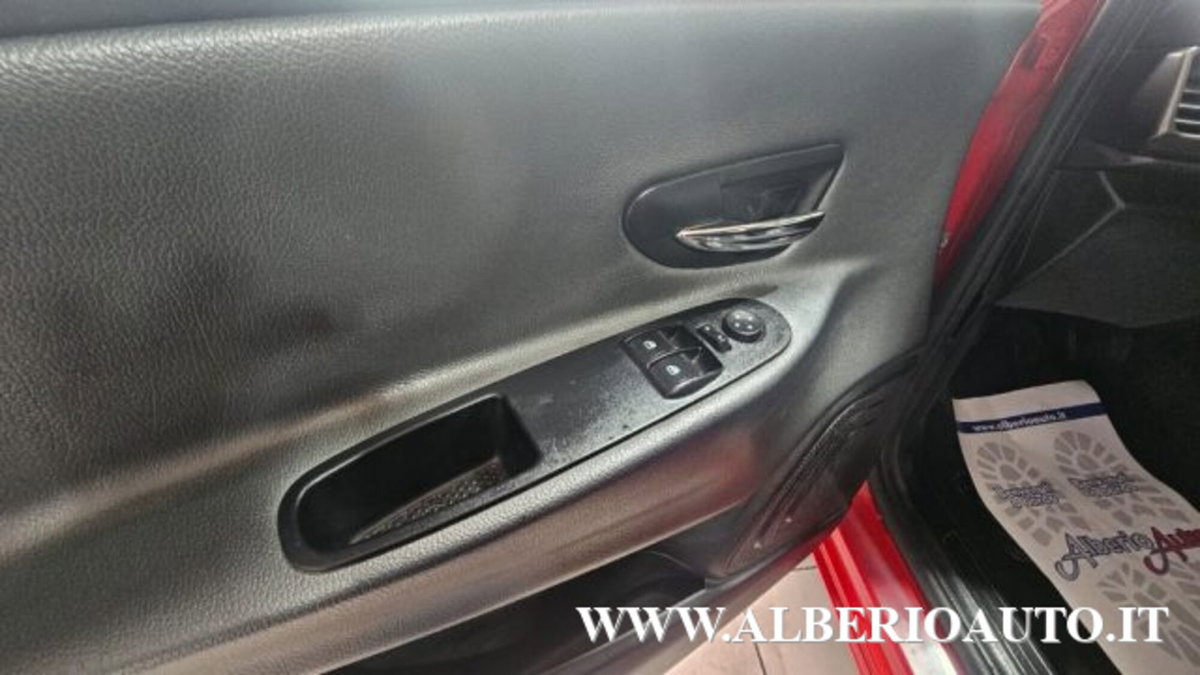 Lancia Ypsilon 1.2 69 CV 5 porte Gold (15)