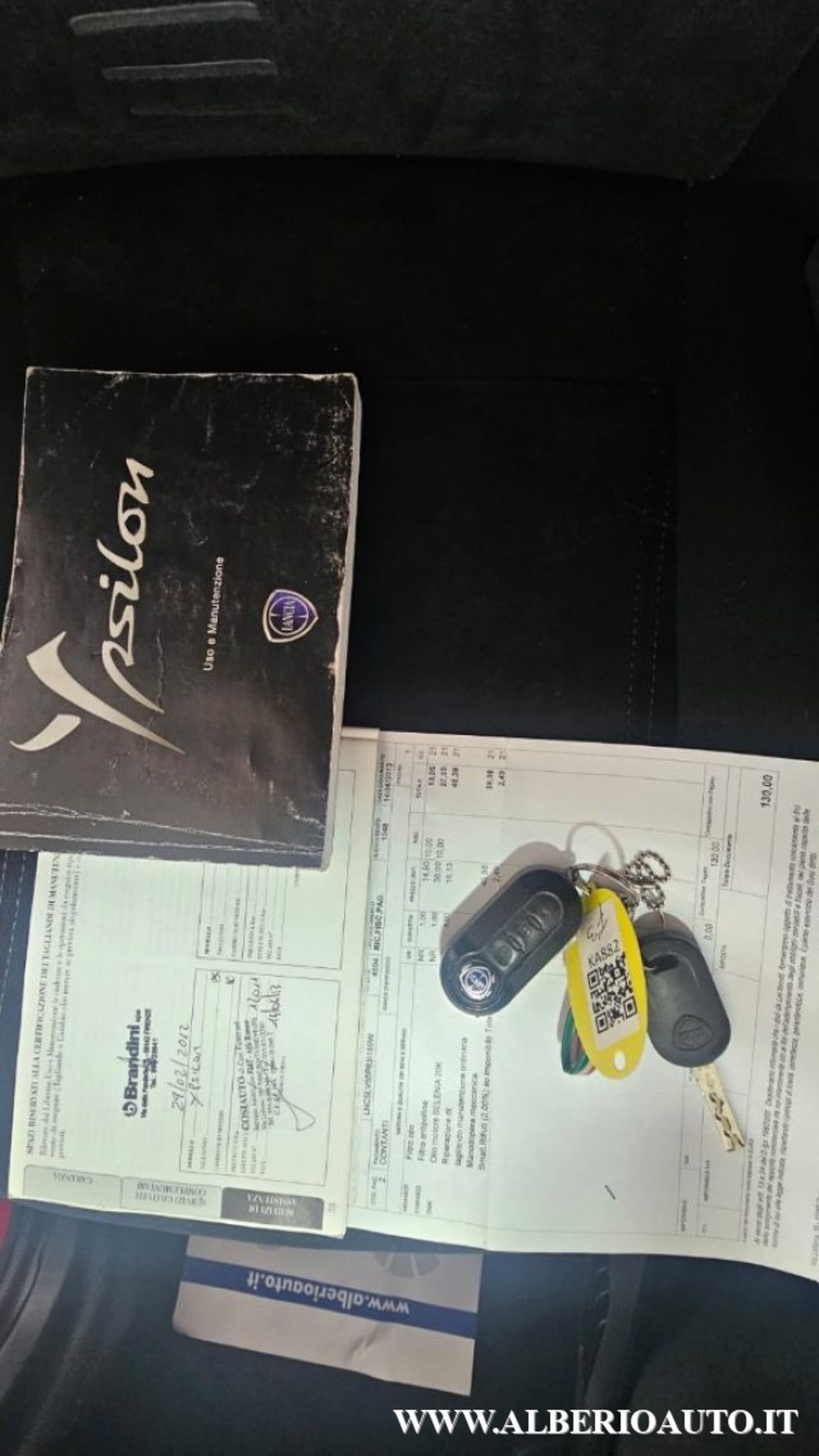 Lancia Ypsilon 1.2 69 CV 5 porte Gold (20)