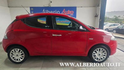 Lancia Ypsilon 1.2 69 CV 5 porte Gold (3)