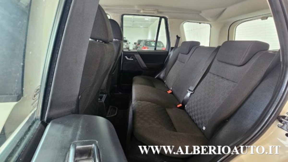 Land Rover Freelander 2.2 TD4 S.W. S (12)