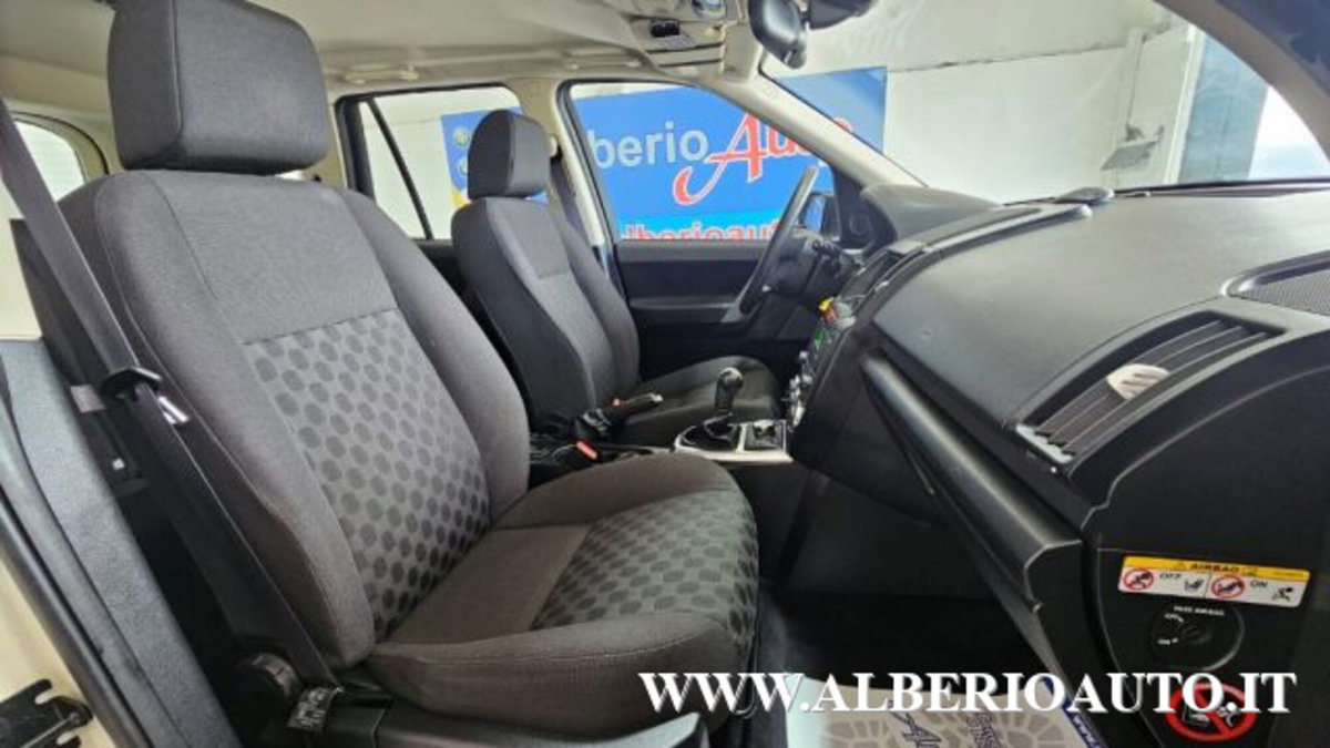 Land Rover Freelander 2.2 TD4 S.W. S (7)