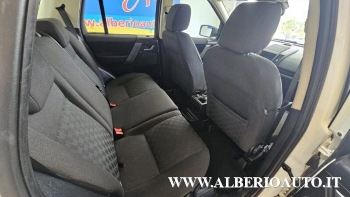 Land Rover Freelander 2.2 TD4 S.W. S (8)