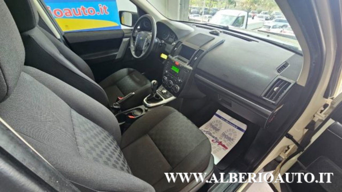 Land Rover Freelander 2.2 TD4 S.W. S (9)