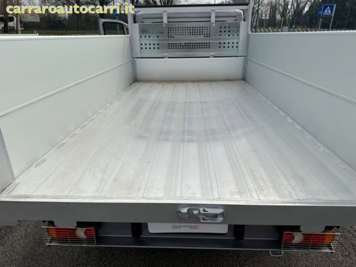 Peugeot Boxer Heavy 35 c.fisso L4 2.2 diesel 180cv S&S at8 (17)