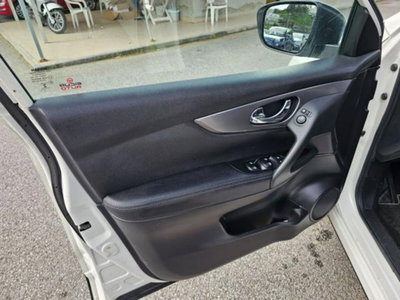 Nissan Qashqai 1.5 dCi 115 CV DCT N-Connecta (14)