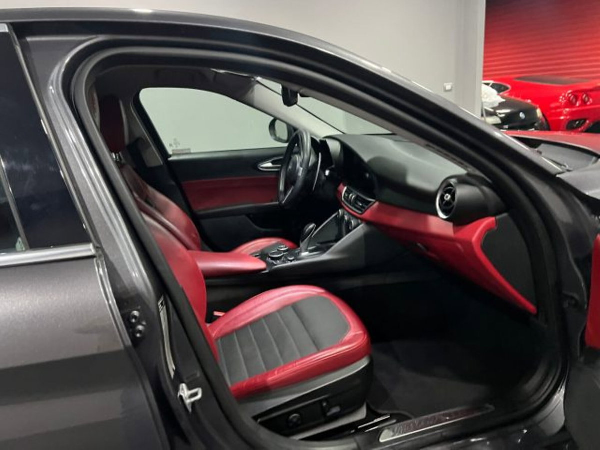 Alfa Romeo Giulia 2.2 Turbodiesel 180 CV AT8 Super (10)