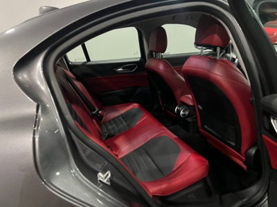Alfa Romeo Giulia 2.2 Turbodiesel 180 CV AT8 Super (11)