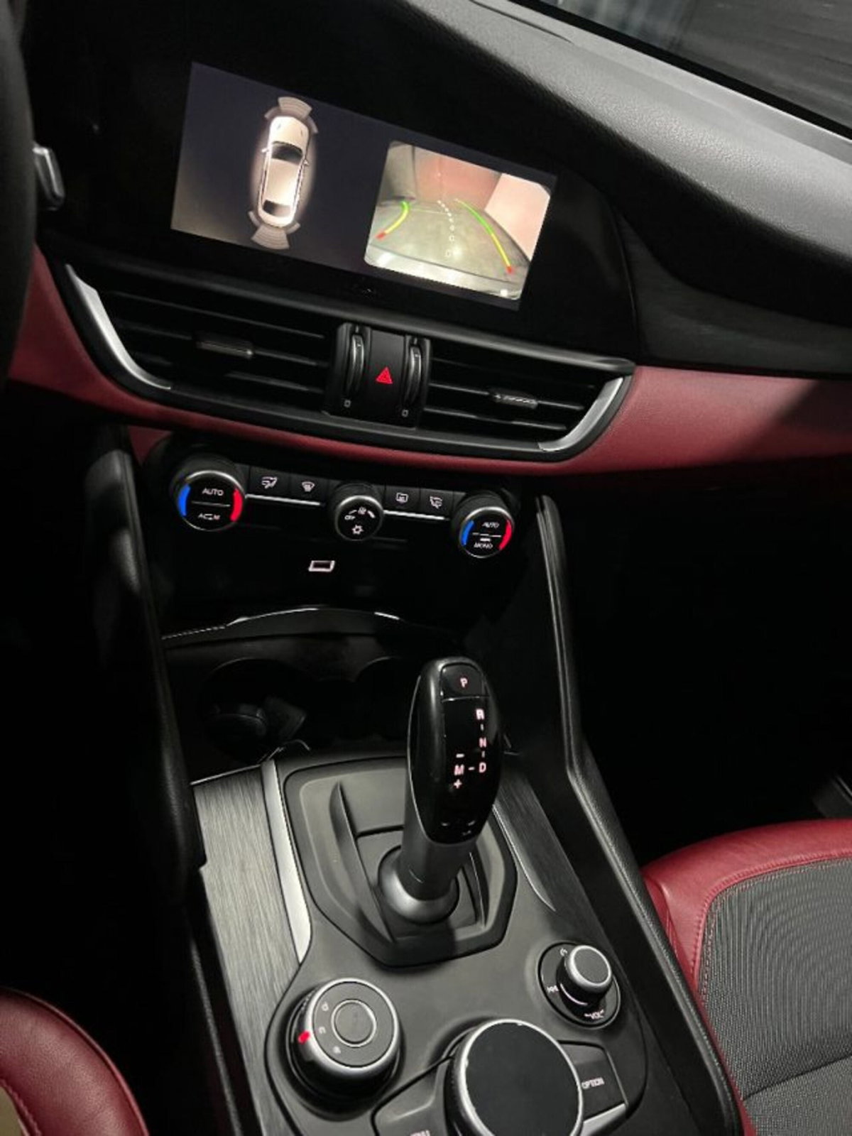 Alfa Romeo Giulia 2.2 Turbodiesel 180 CV AT8 Super (8)