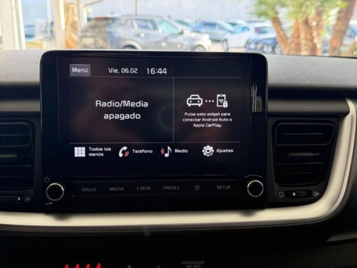 Kia Stonic 1.2 DPI Urban (12)
