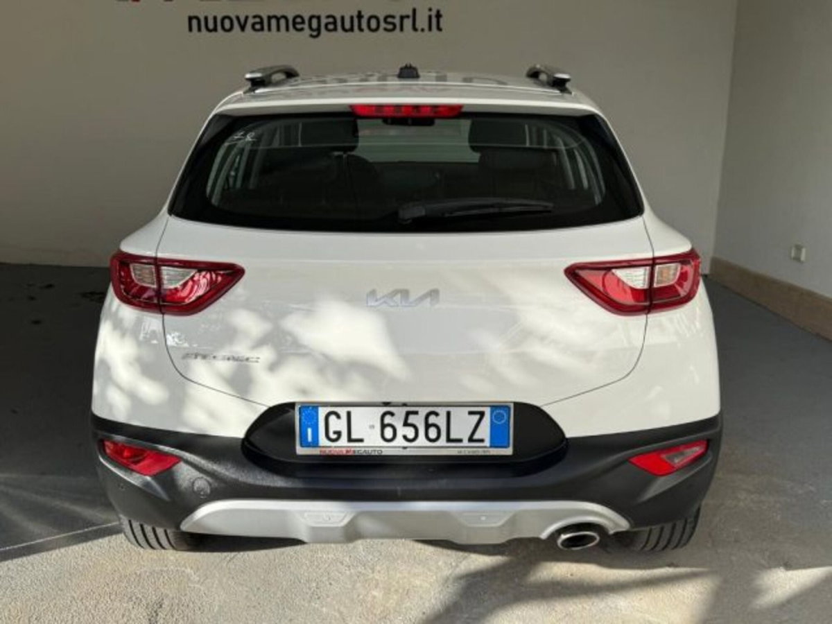 Kia Stonic 1.2 DPI Urban (4)