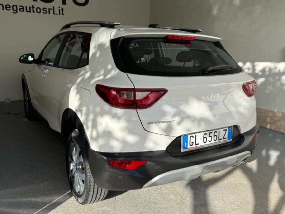 Kia Stonic 1.2 DPI Urban (5)