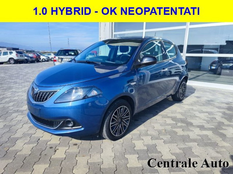 Lancia Ypsilon 1.0 FireFly 5 porte S&S Hybrid Gold Plus